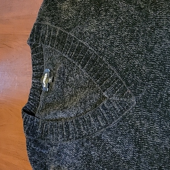 Express Black Tunic Sweater - Picture 3 of 8